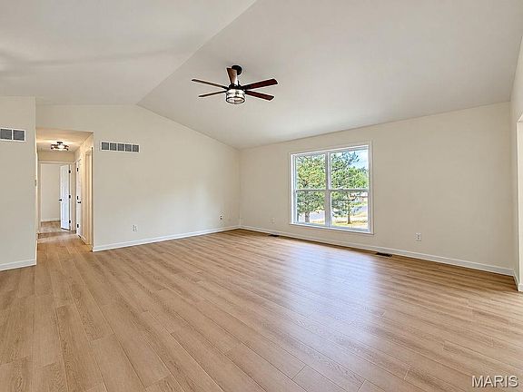 5th image of 600 Tyler St