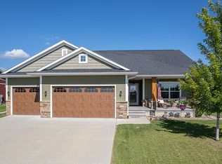 516 Owen St, Tiffin, IA 52340