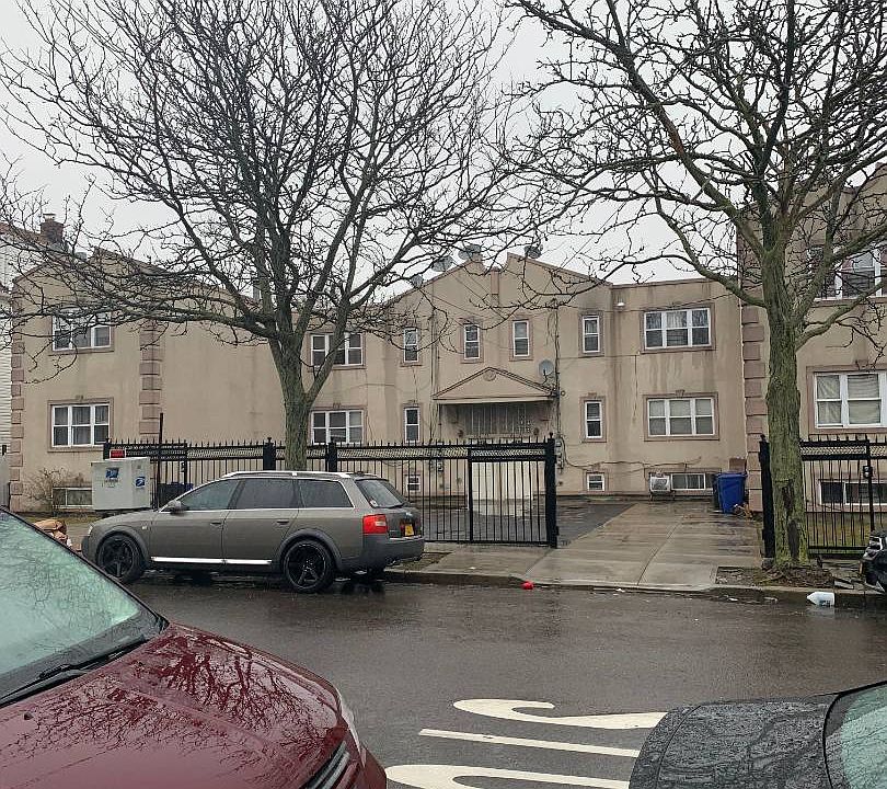 1st image of 106-15 Inwood St #17