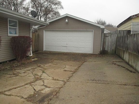 2nd image of 3511 Jacqueline Dr