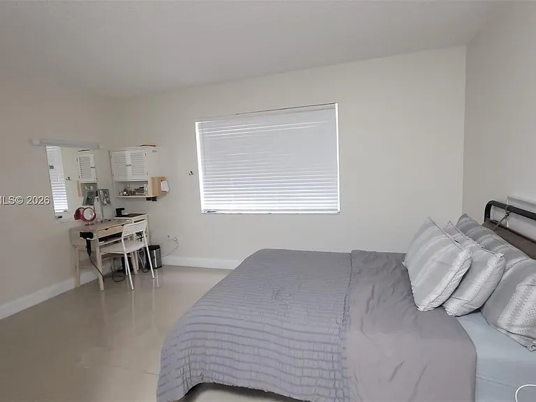 7705 Camino Real #B215 — Photo 6