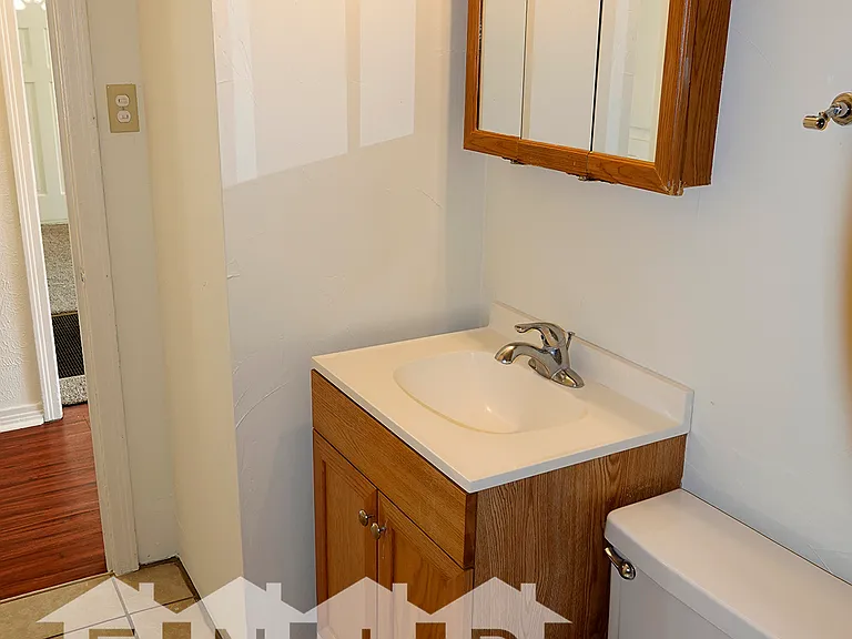 608 W Cherry Ave — Photo 7