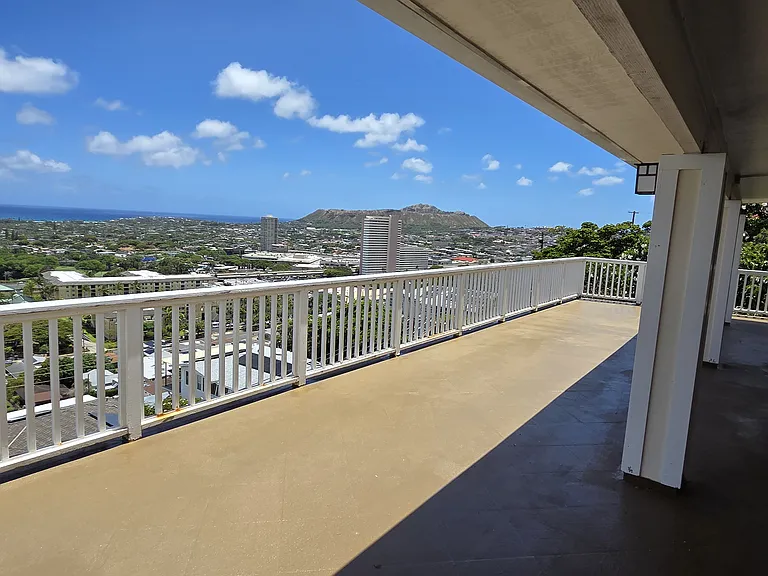 1505 Halekoa Dr — Photo 2