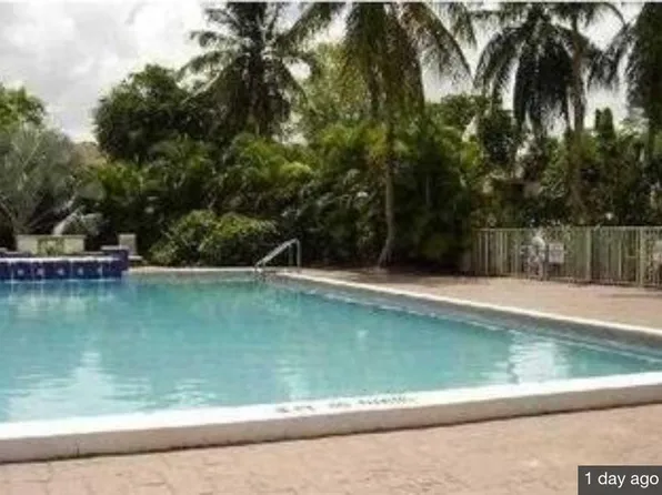 7130 NW 179th St APT 209, Hialeah, FL 33015