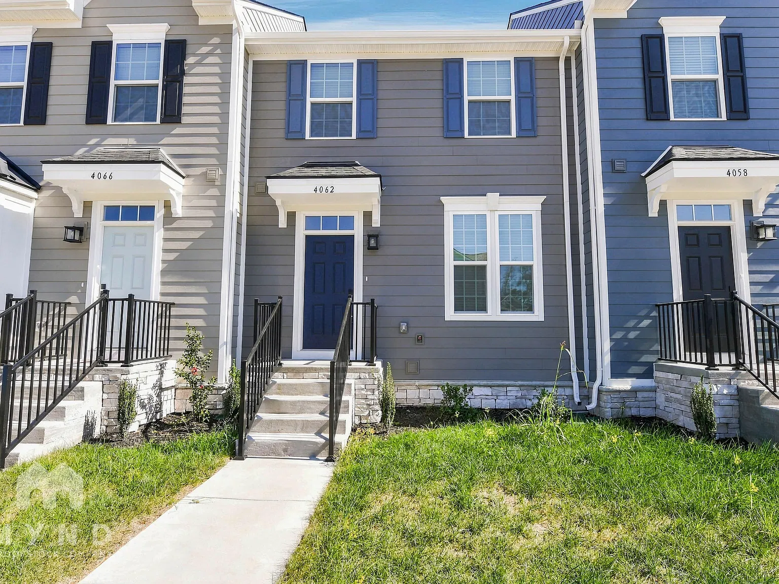 3 bed, 2.5 bath, 1634 sqft, $2,245 — Photo 1