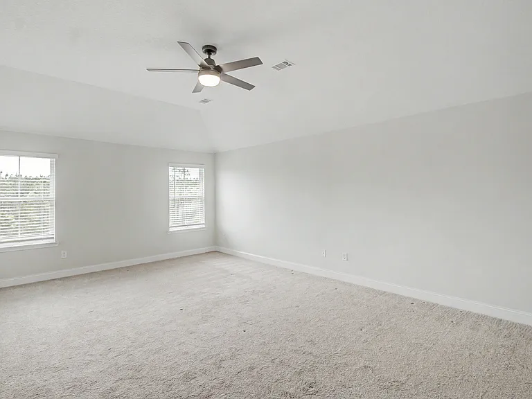 173 McClelland Loop NE — Photo 34