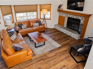 884 Grass Valley Rd, Lake Arrowhead, CA 92352