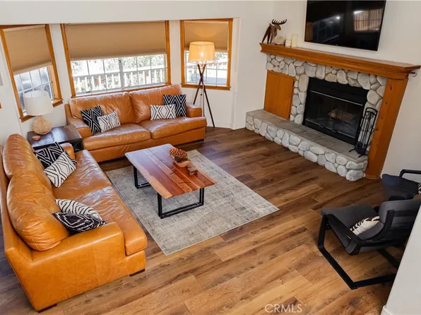 884 Grass Valley Rd, Lake Arrowhead, CA 92352