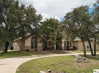 40 Branding Iron Dr, Morgans Pt Resort, TX 76513