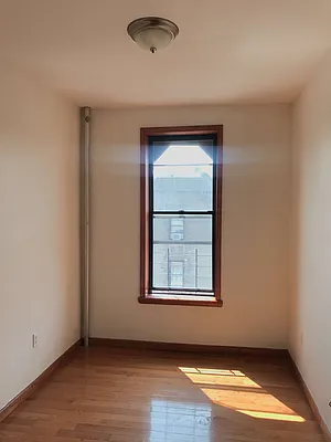 Rented by Rapid Realty Sunset Park Inc | media 28