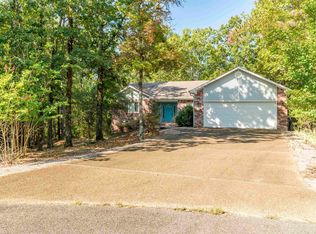 11 Campeon Ct, Hot Springs Village, AR 71909
