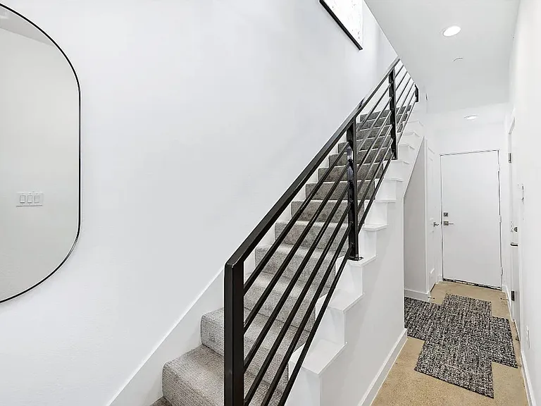 4818 Manett St #102 — Photo 5