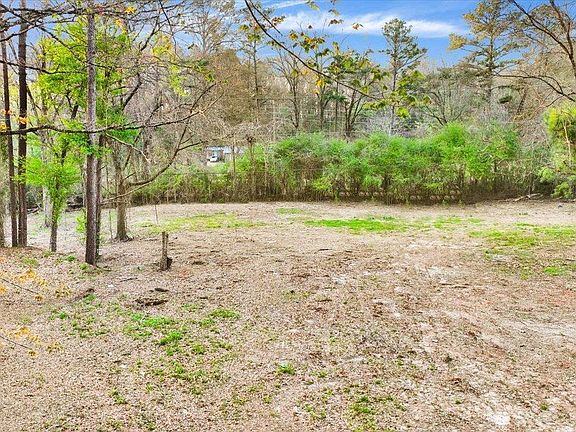 2nd image of 248 Jones Rd #1