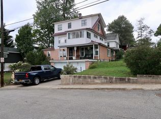 5 Franklin Ave, Saranac Lake, NY 12983