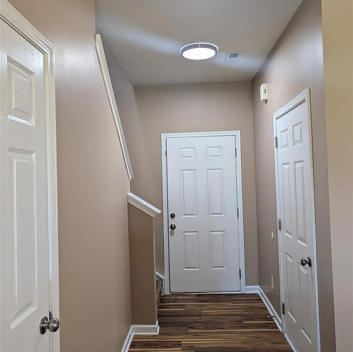 4 bed, 3.0 bath, $2,300 — Photo 3