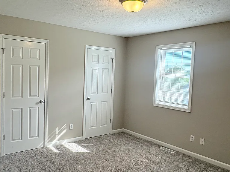 121 Hillridge Ct #C — Photo 6