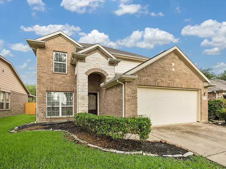 10108 Hidden Creek Falls Ln — Photo 1