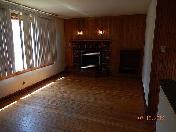 3rd image of 5623 S Saint Louis Ave