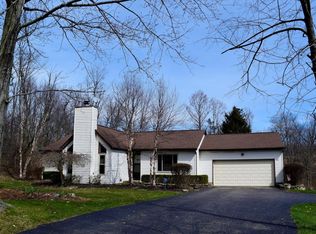 54 Wintergreen Loop, Pataskala, OH 43062