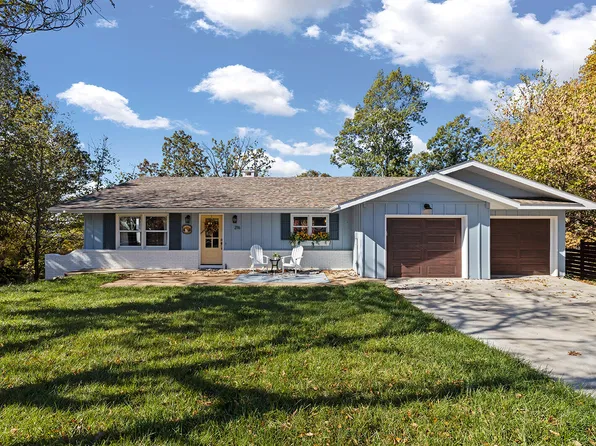 216 Blue Waters Court, Hollister, MO 65672