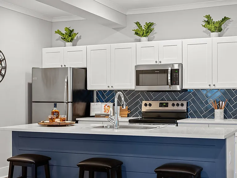 Atlantic Breeze Apartments — Photo 9