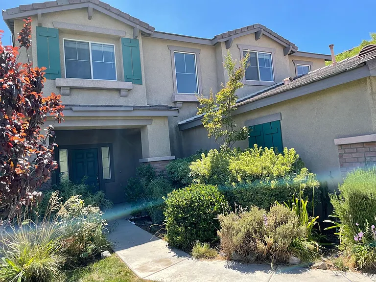 15487 Solstice Ct — Photo 4