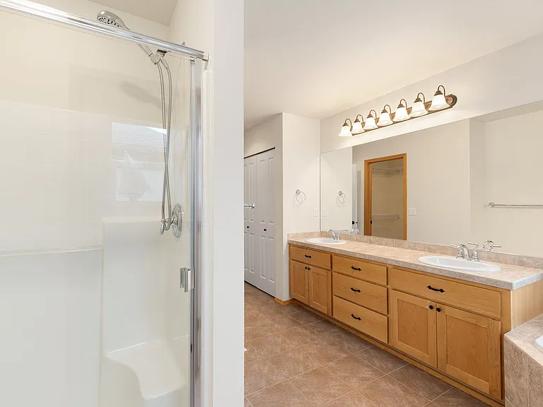 126 195th Pl SW — Photo 14