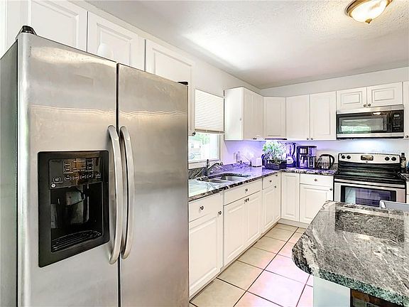4th image of 8302 N 22nd St