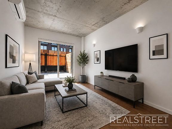 3rd image of 87 George St #1A