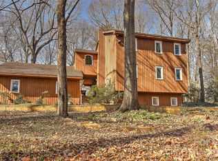 3310 Windbluff Dr, Charlotte, NC 28277