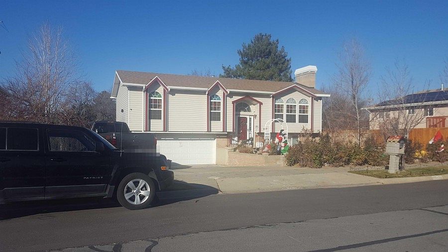 2nd image of 817 E Cedar Terrace Dr