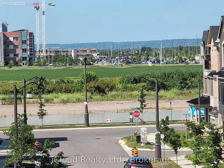 1346 Kobzar Dr — Photo 20