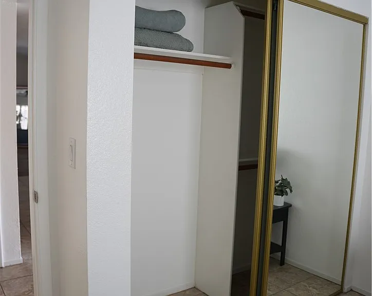 1571 Yellowwood Dr — Photo 17