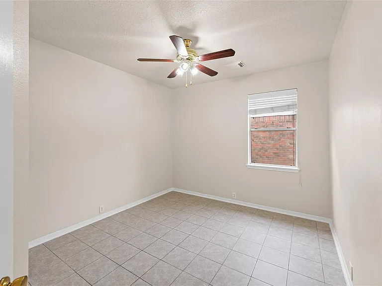 3106 Birchleaf Dr — Photo 9