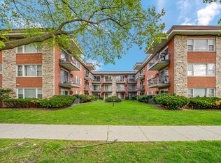 4229 N Keystone Ave APT 3F, Chicago, IL 60641