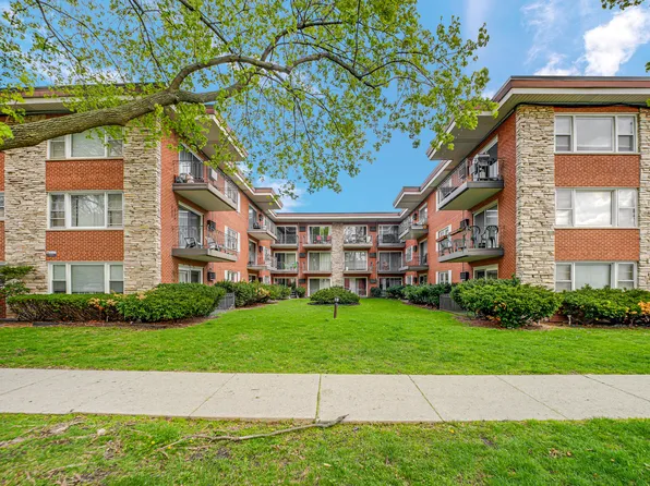 4229 N Keystone Ave APT 3F, Chicago, IL 60641