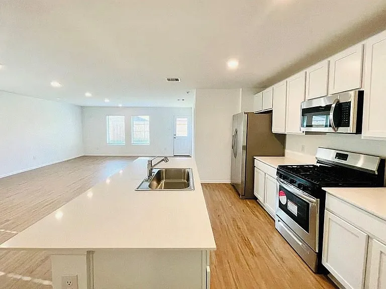 1499 Twilight Green Dr — Photo 7