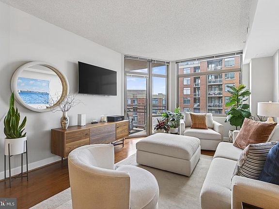 3rd image of 3650 S Glebe Rd Unit 642