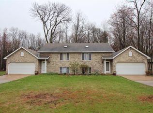 3604-3606 Timber Tr, Suamico, WI 54173