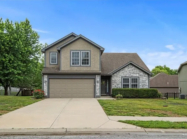 509 S 137th Pl, Bonner Springs, KS 66012