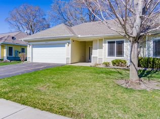 1469 Ravoux Ln, Chaska, MN 55318