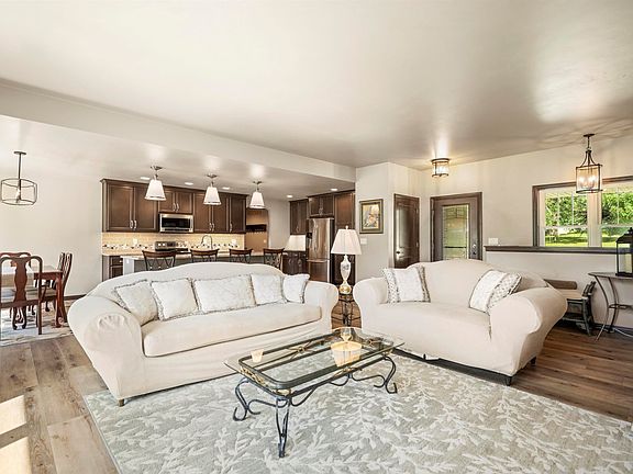 4th image of 141 Edmund Dr