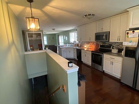 2nd image of 846 Country Club Dr