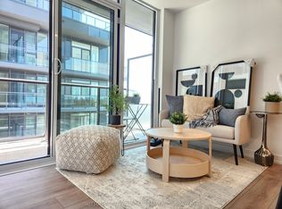 500 Dupont St #502, Toronto, ON M6G 1Y7