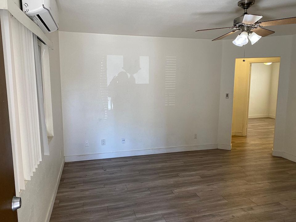 1st image of 4654 33rd St Unit 11