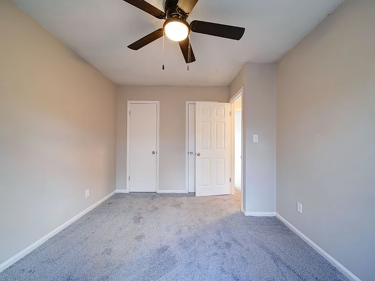 The Manor Townhomes — Photo 39
