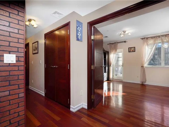 2874 Brighton 3rd Street image 6 of 32