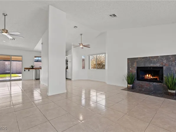 488 Chelsea Dr, Henderson, NV 89014