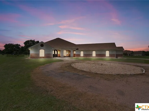 1242 Long Mdw, Salado, TX 76571