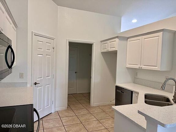 3rd image of 2115 India Palm Dr